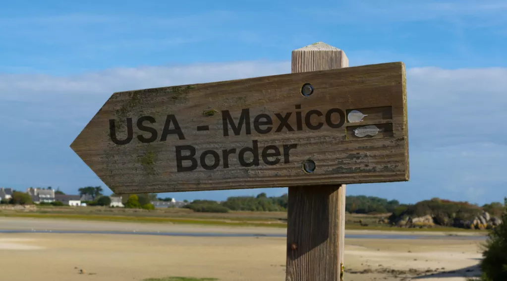 USA-Mexico Border wooden sign