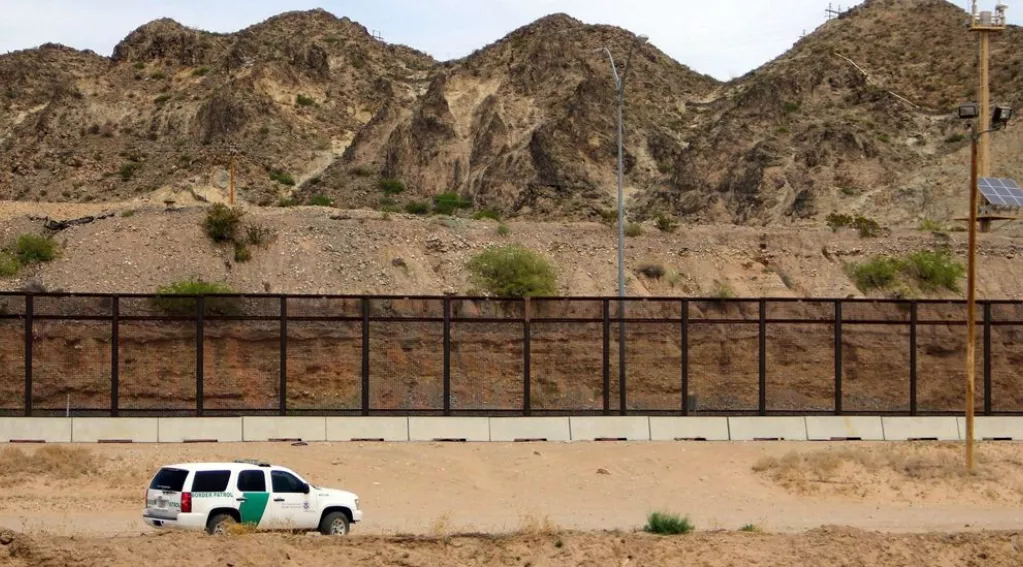Border wall